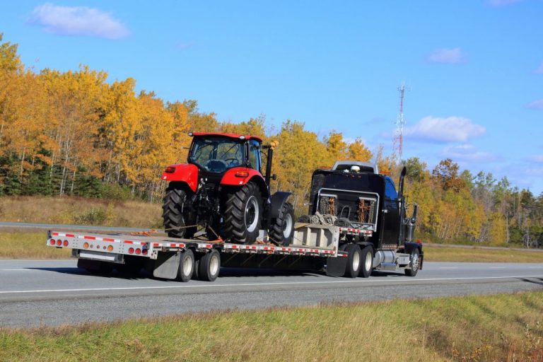Flatbed Trucking: Transportation For All Types Of Large Freight