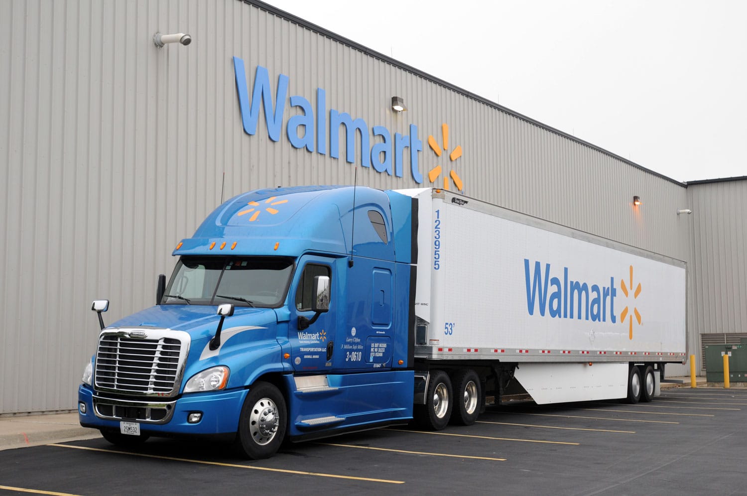 how much do walmart truck drivers make